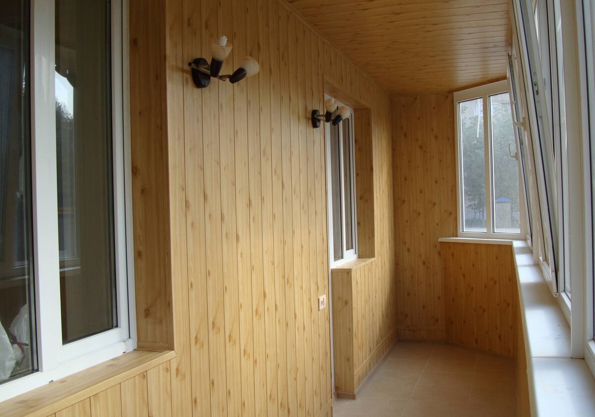 Внутренняя отделка балкона: чем можно отделать балкон или лоджию внутри