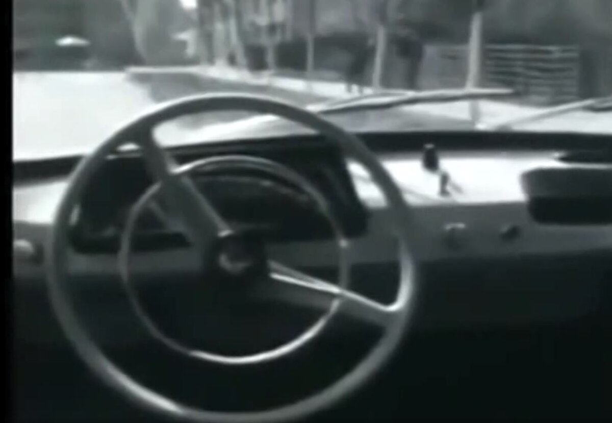 Листайте, пользуясь стрелочкой справа