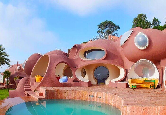 5 место.  Дворец пузырьков