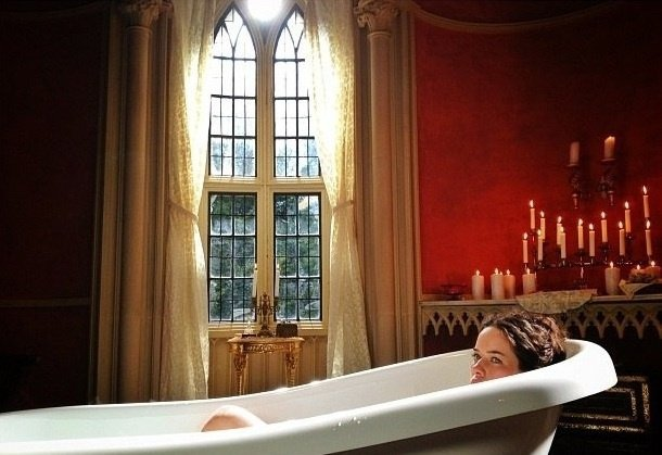 кадр из сериала "Царство"