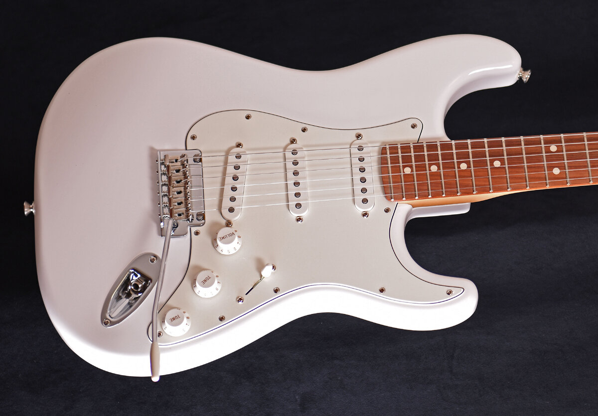Fender Player Stratocaster - фото с Яндекс.Картинки