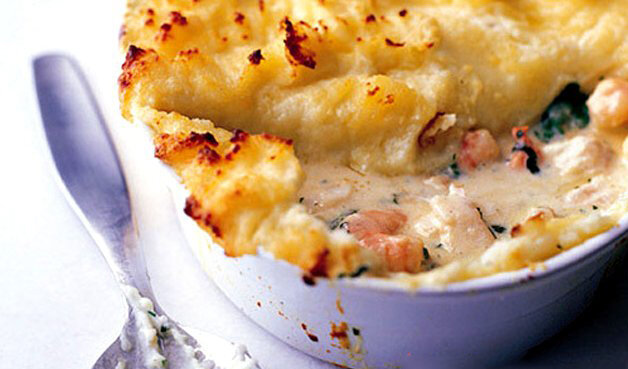 Рыбный пирог c гребешками и устрицами 