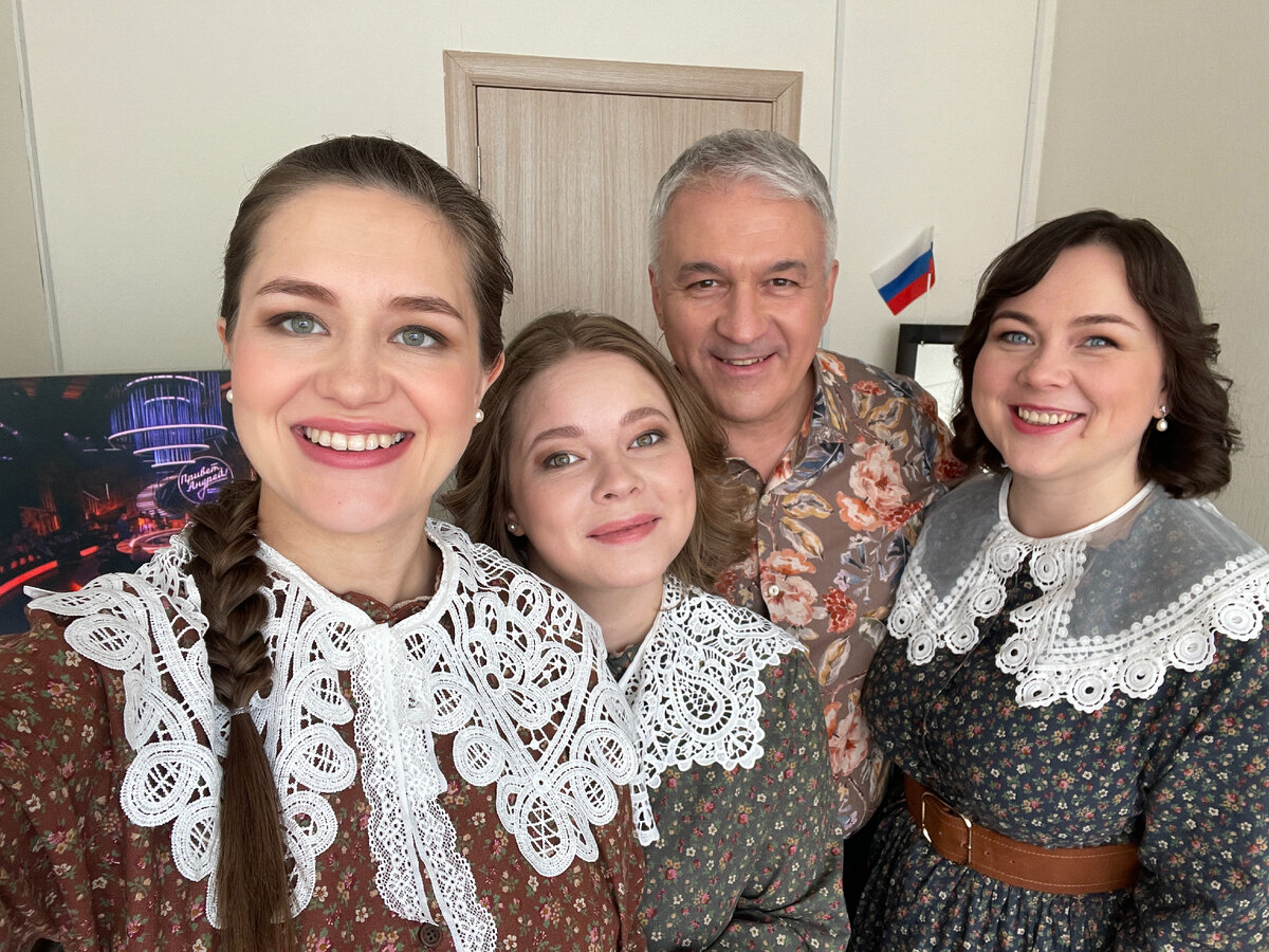 Валерий Сёмин и трио "Пташица"