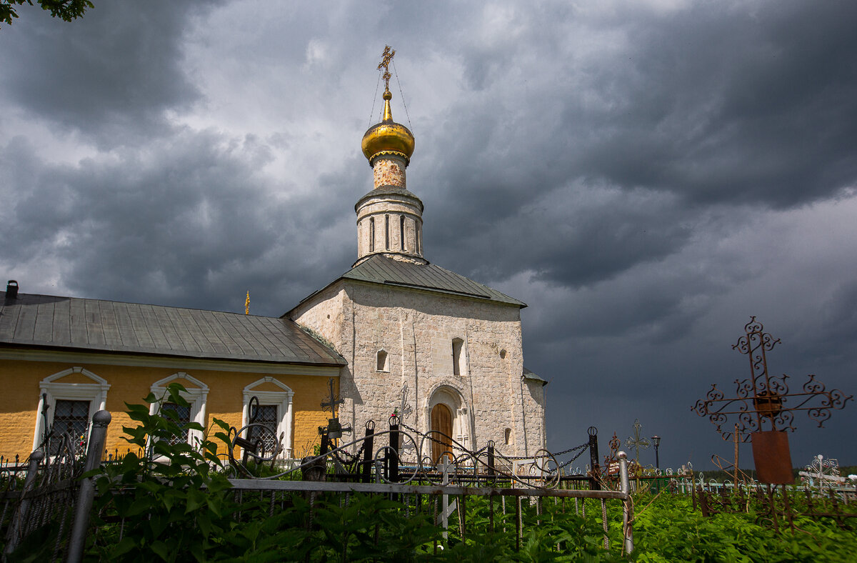 Церковь Вознесения в селе Городня