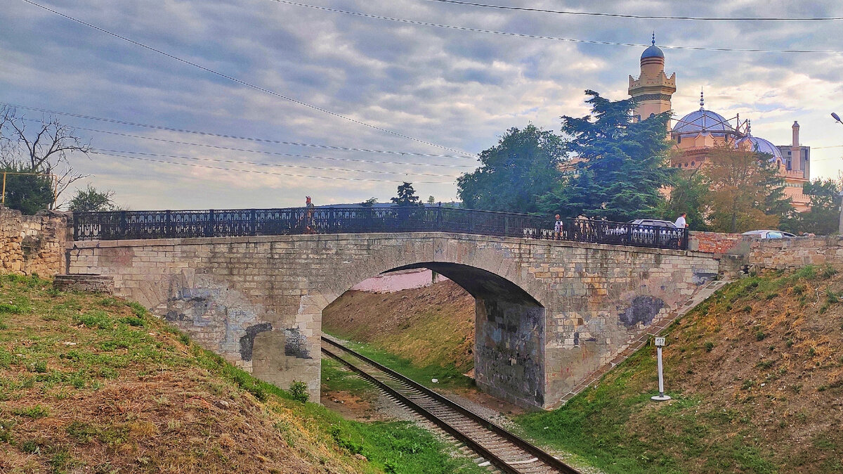 МЕЖЕНИНОВСКИЙ МОСТ