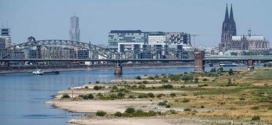 Реки и водоёмы сохнут в Европе из-за жары hodmysley.ru