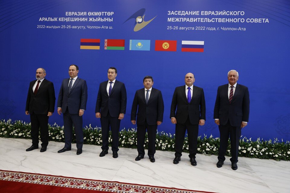     3аседание Евразийского межправсовета прошло в Киргизии на берегу озера Иссык-куль в государственной резиденции «Чолпон-Ата». Фото: government.ru