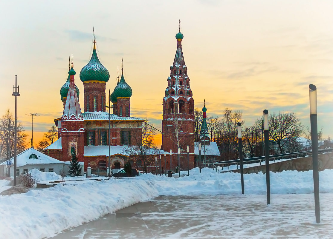Церковь Николы Мокрого, Ярославль. Построена в 1672 году стараниями купеческого семейства Лузиных. Фото Владимира Голиков.