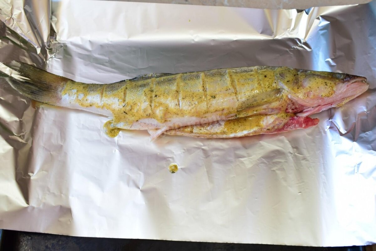 Приготовить рыбу судак в духовке: рецепт, советы и время приготовления