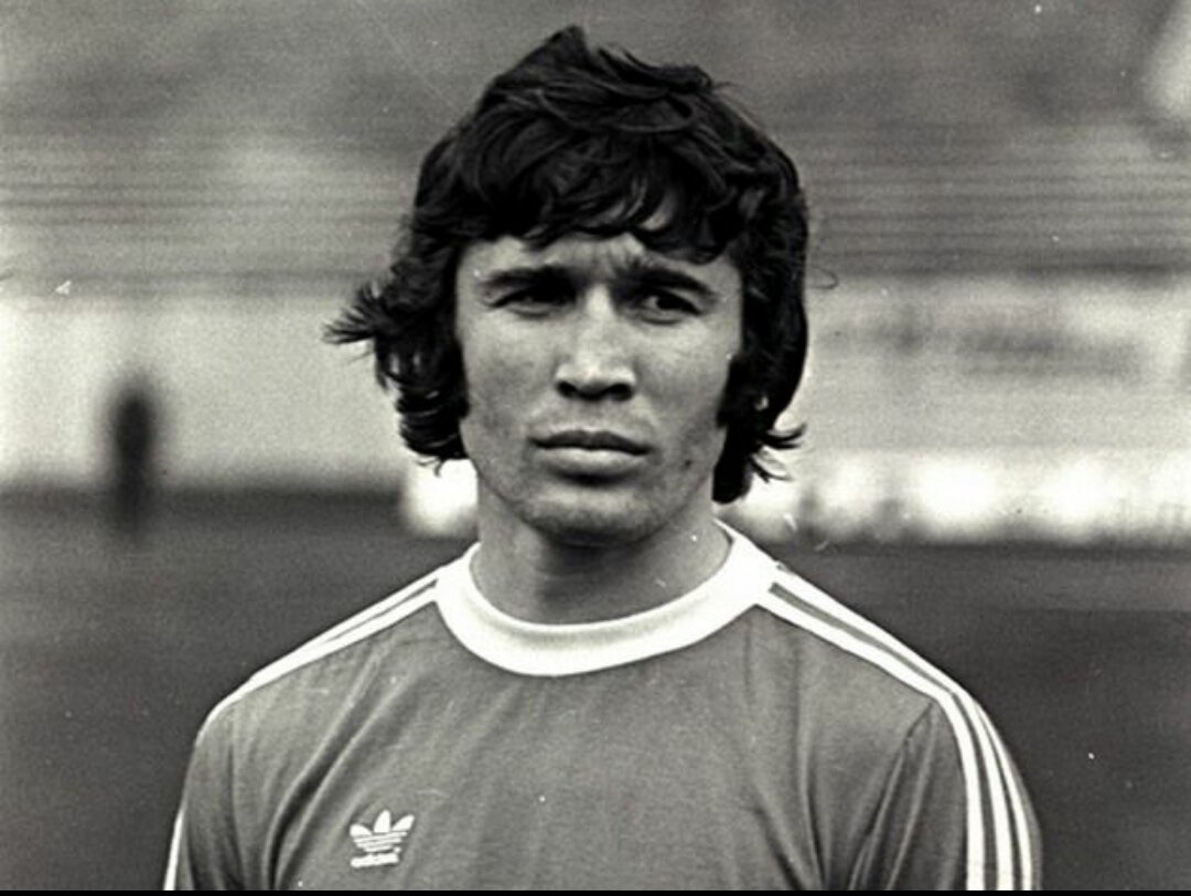 И Ловчев такой молодой... Начало карьеры. 