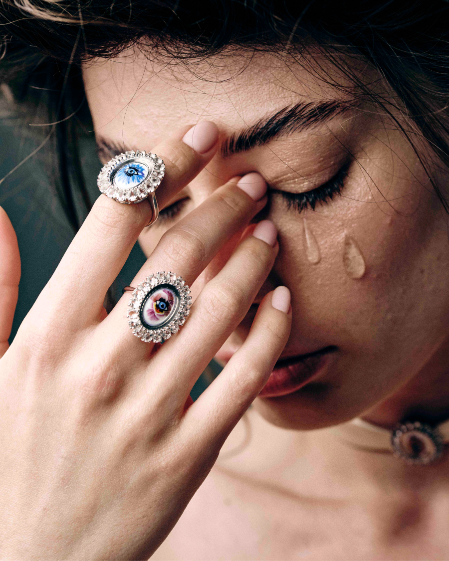 Бренд secrets. Виктория сикрет марка. Victoria secret логотип. Оригинальный логотип виктории сикрет. Бренд secrets.