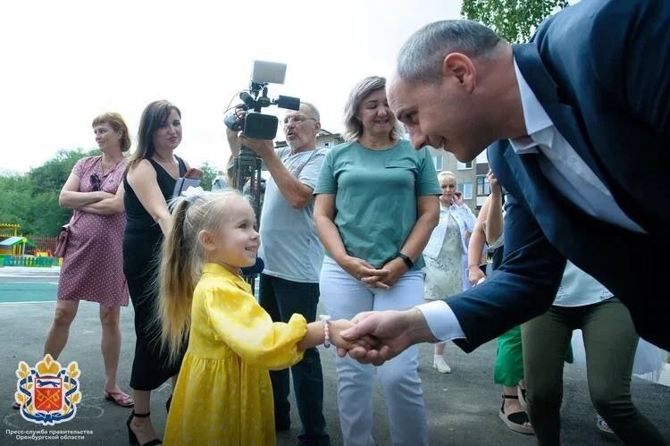   Денис Паслер в Новотроицке принял участие в открытии детсада №17 после ремонта Кристина Просвиркина