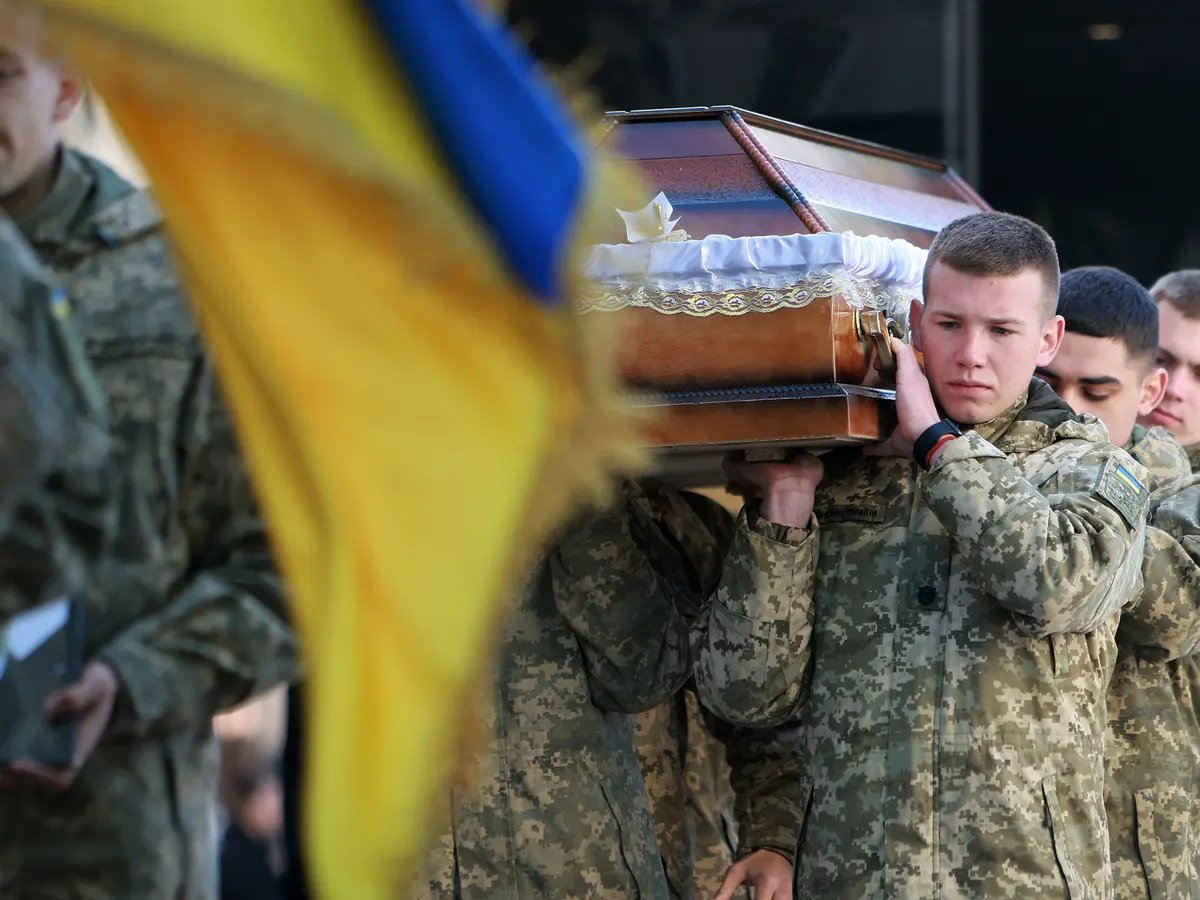Украина погибло военных. Убитые украинские солдаты. Погибшие военные РФ В Украине. Убитые российские солдаты на Украине.
