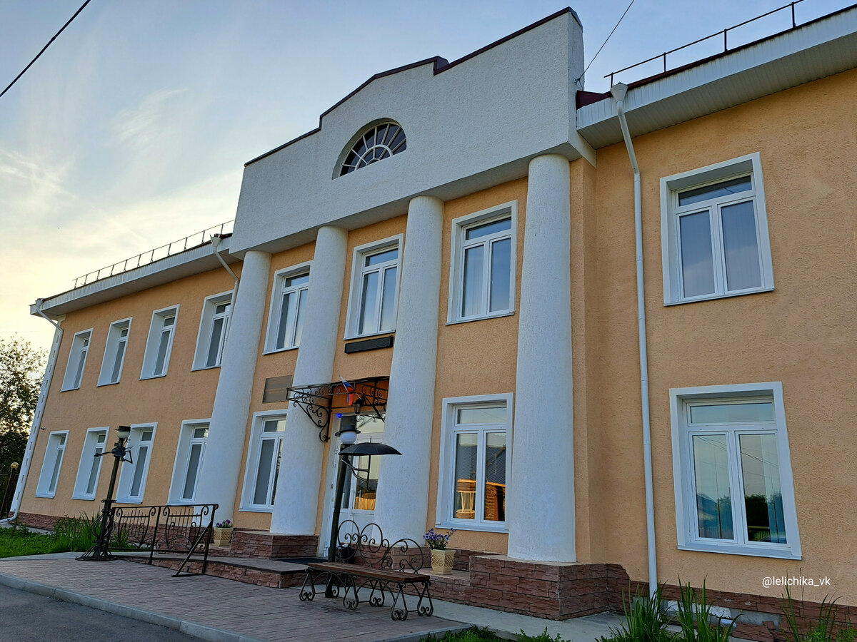 Листайте карусель