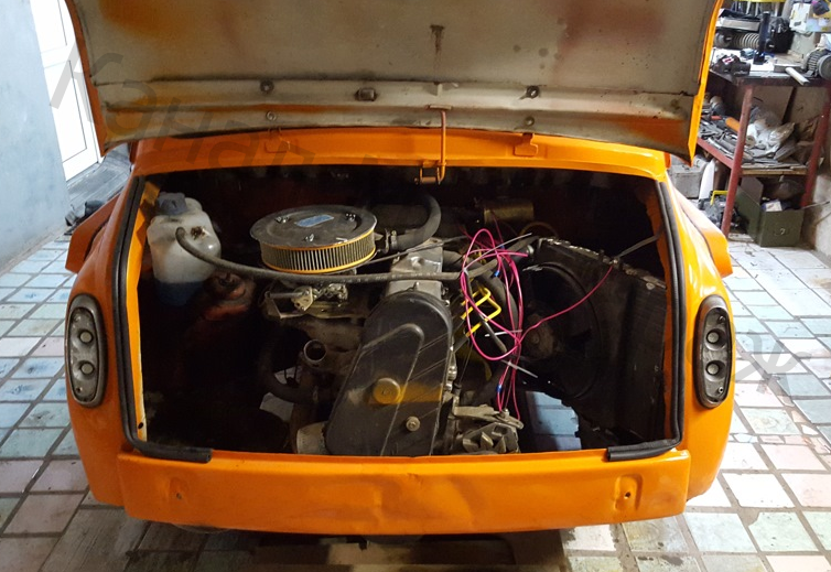 (а вот и мотор от ВАЗ)