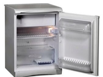 Абсорбционный  холодильник – это агрегат, работа которого осуществляется за счет абсорбции воды. Хладагентом устройства является аммиак. Именно он растворяется в воде, которая находится в технической части агрегата. Далее водный раствор под действием давления перетекает в генератор, а из него – в дефлегматор. В последнем начинается процесс конденсации раствора, что приводит к отделению газа от жидкости. Когда процесс закончится, пары концентрированного аммиака пройдут через конденсатор, где снова сожмутся от действия внешних сил, и поступят в испаритель. Вода же попадет в абсорбер. Таким способом осуществляется практически непрерывный процесс охлаждения.(Выдержка из технического описания)