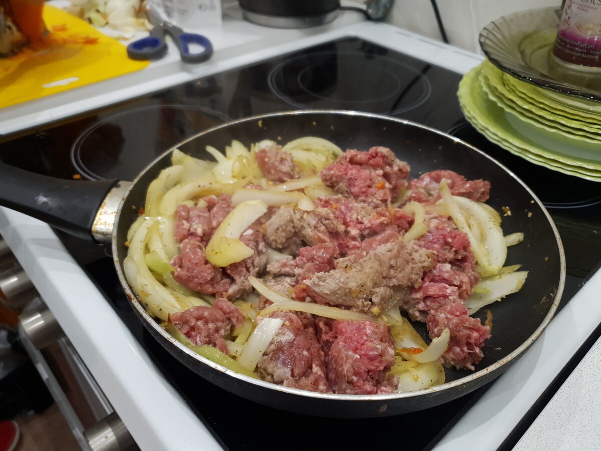 Автор канала "Бложе наш"