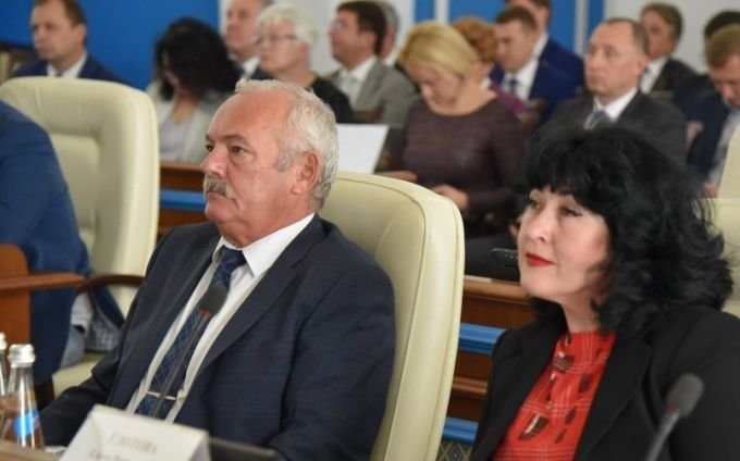 Депутаты заксобрания Севастополя Евгений Дубовик и Елена Глотова. Фото: sevzakon.ru.