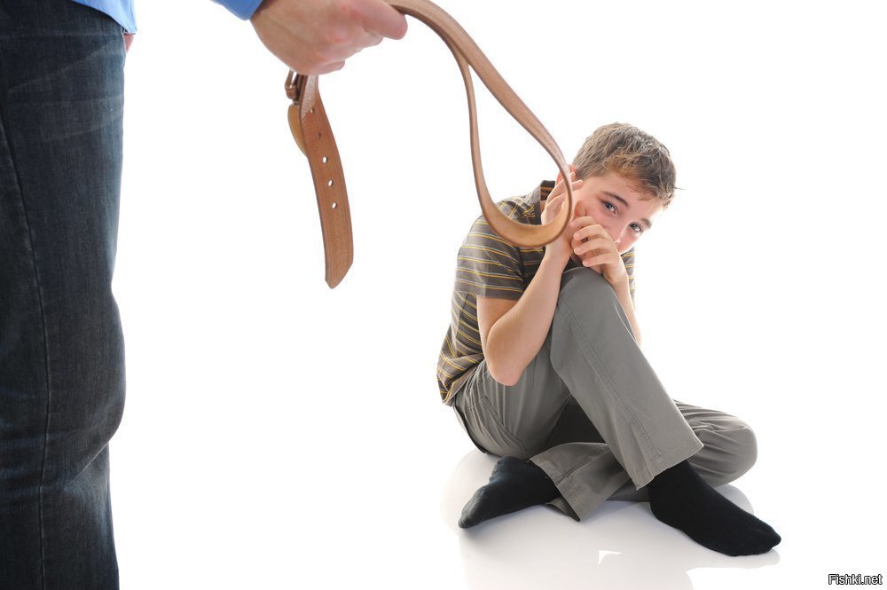 Физическое наказание детей. Наказание ребенка огнем. Физическое насилие над детьми. Воспитание ремнем. Наказание ребенка огнем.