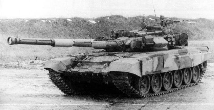 Объект 187 — боевой танк, разработанный в 1986 году Уральским конструкторским бюро. Танк создавался параллельно с «Объектом 188» (будущим Т-90). На вооружение танка была установлена новейшая 125-мм гладкоствольная пушка, разработанная в Свердловске. Из-за повышенной мощности орудия в стволе была применена специальная тормозная система для уменьшения отката после выстрела. По данным Novate.ru, специально для «Объекта 187» были разработаны новые снаряды с урановым сердечником «Анкер». Многие технологии экспериментального танка впоследствии использовались на новых советских и российских серийных образцах. Сам же «Объект 187» в настоящее время в плачевном состоянии находится в отстойнике музея в Кубинке.