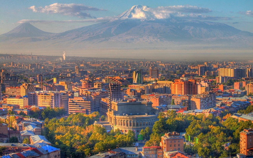Когда ехать в Ереван и какие места посетить