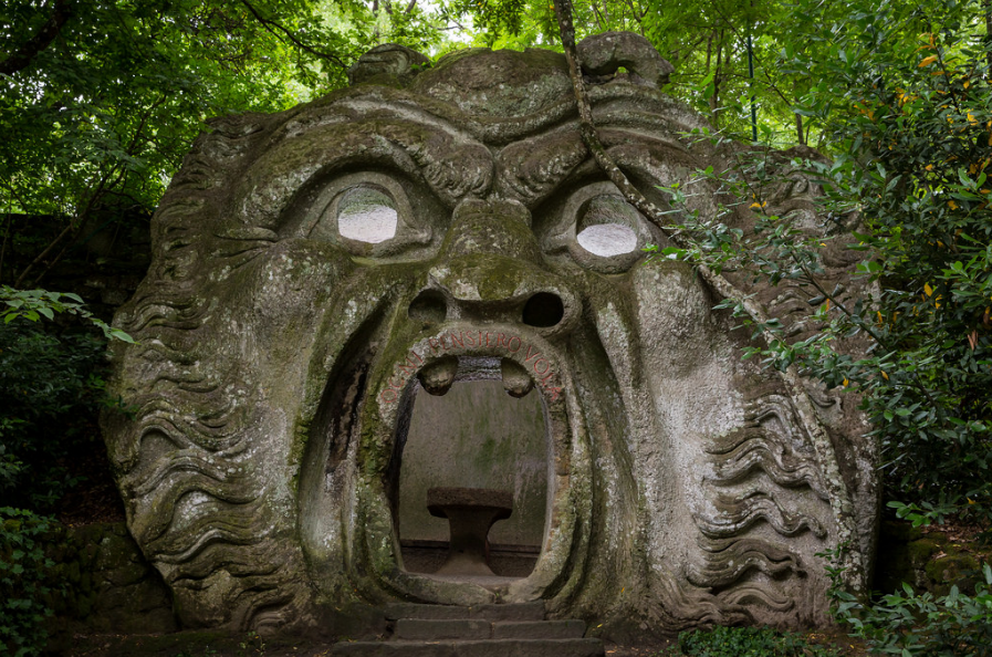 «Священный лес» в Городке Бомарцо, Италия. Парк чудовищ Бомарцо. Странные места. Самые загадочные места на планете. Более загадочные