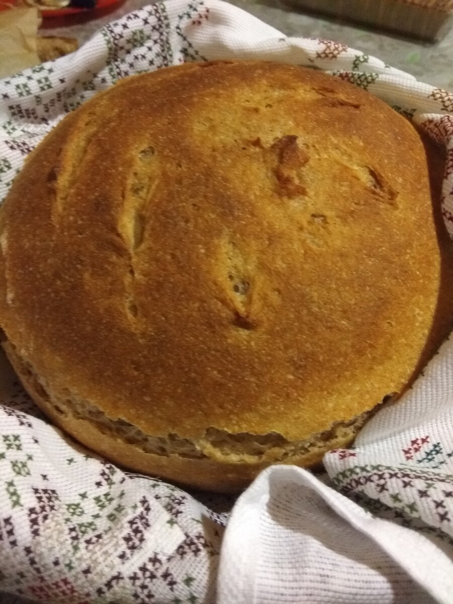 Хлебушек. Давно пекла. Фото моё.