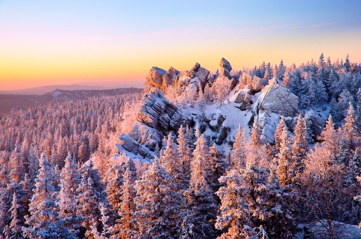 Вид с горы Таганай,горы на которой якобы видели Йети. Взято с яндекса