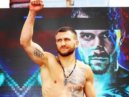 Василий Ломаченко будет драться с Теофимо Лопесом