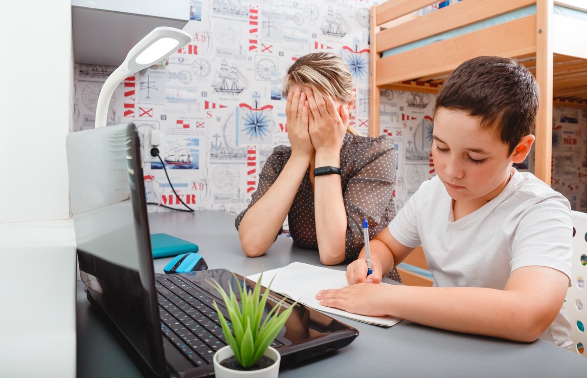 ребёнку нужно помочь с домашкой