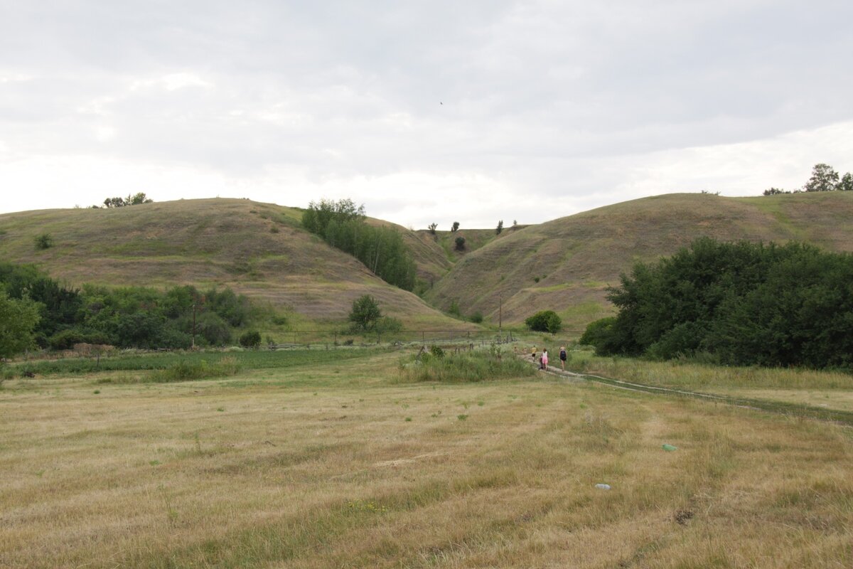 Село Подгорное Саратовская. Гора богатырка.