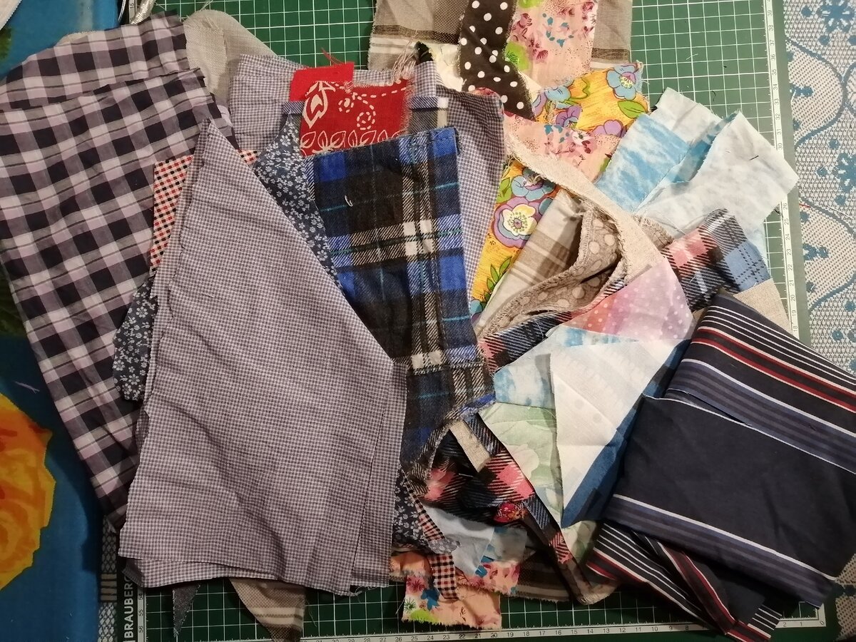 Набор лоскутков "с бору по сосенке"