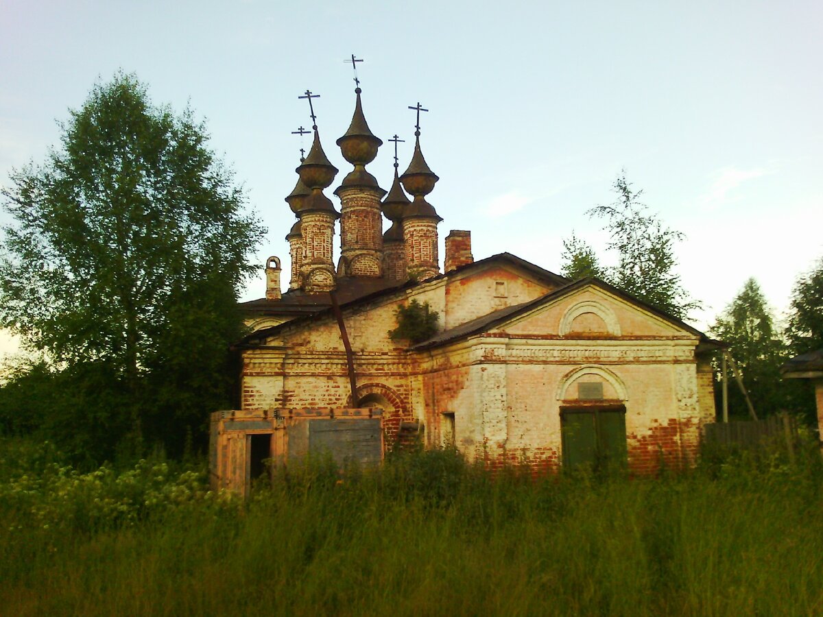 Богоявленская церковь. Фото автора.
