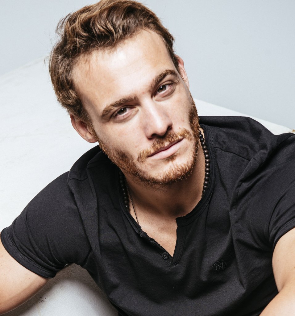 Керем Бурсин. Источник - Яндекс.Фото