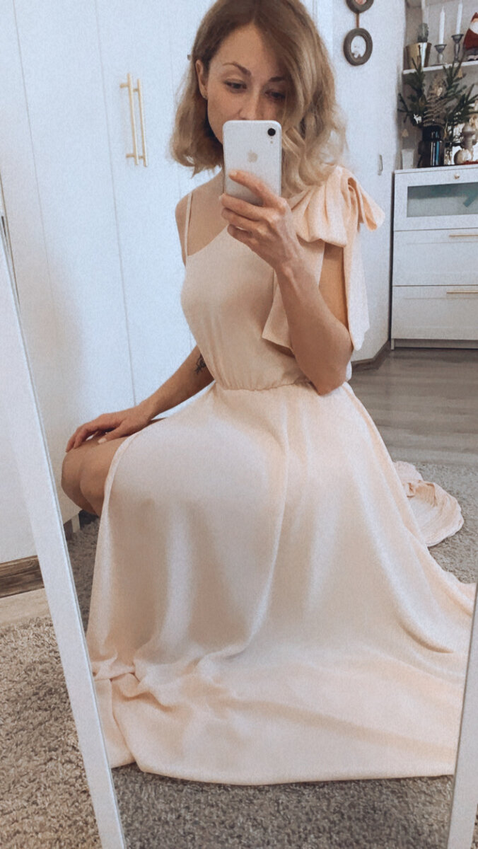 Платье Babylon. Очень нежное, с интересным кроем. Отлично подойдёт для выпускного (школа, училище, университет) или любого летнего торжественного мероприятия.