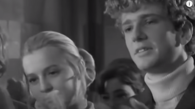 Кадр из фильма "Семья, как семья" (1970)