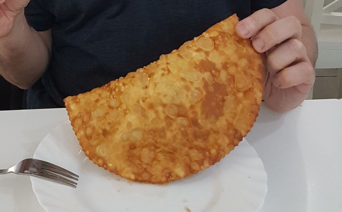 Я тоже взял себе чебурек. Фото автора