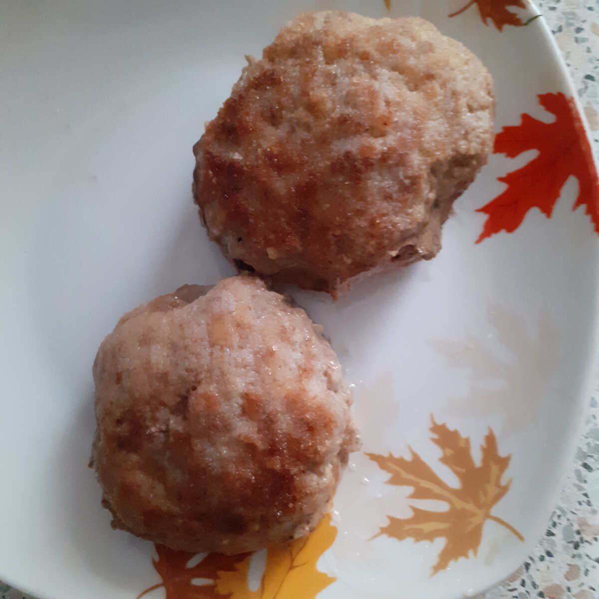 Вот такие аппетитные котлетки у меня получились, а какие вкусные, пальчики оближешь)))