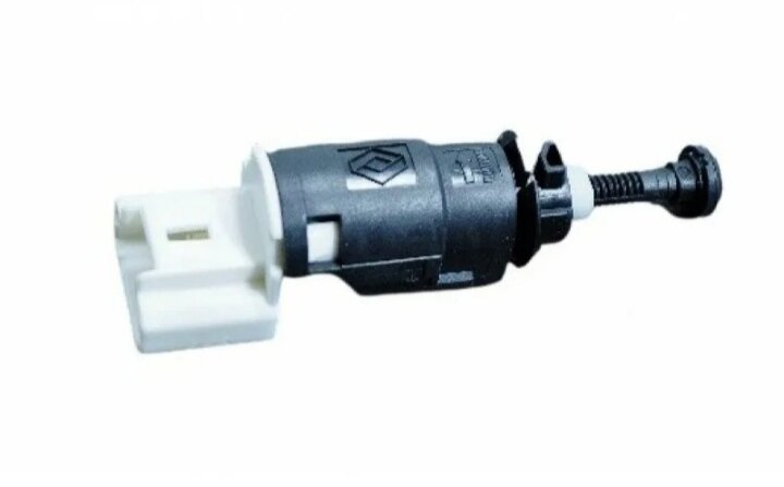 Датчик педали тормоза Renault Logan с 2011 года. 