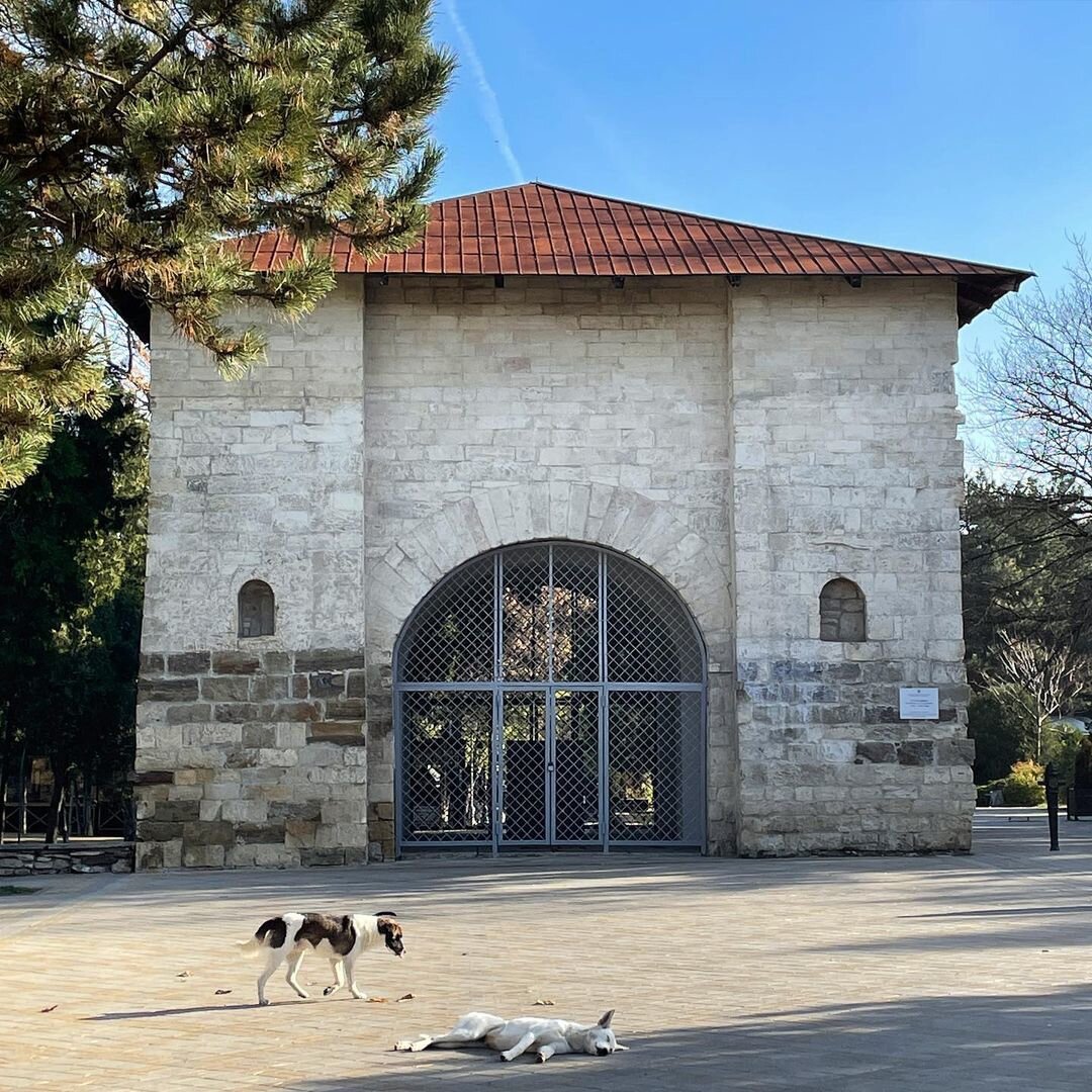 Старые ворота Анапа