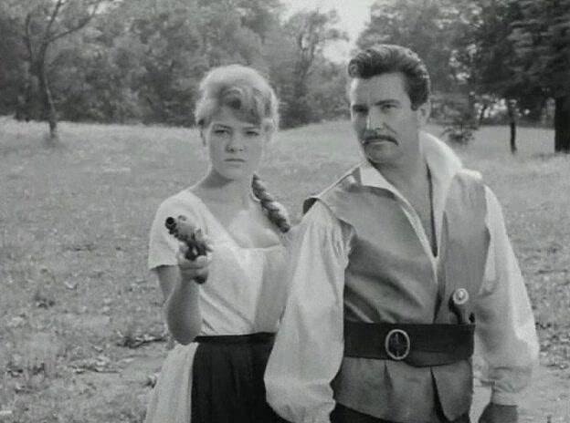 Кадр из фильма "Капитан Тенкеш" взят для иллюстрации из Яндекс Картинки.