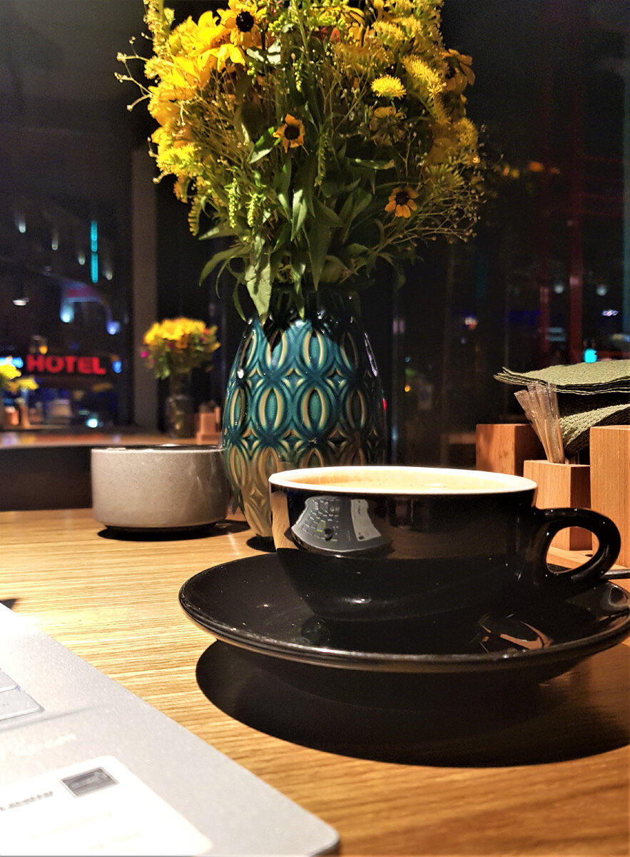 Керчь. Одно из моих любимых кафе. В общем обзоре кафе и ресторанов города я  рассказывала о нем бесплатно. Фото Анна Карпенко. 