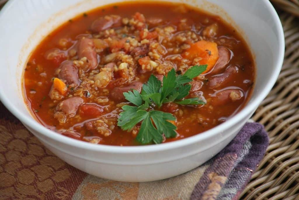 Суп харчо greenbox. Суп-харчо из курицы с рисом. Кухня наизнанку суп харчо. Харчо на 2 литра. Суп харчо.