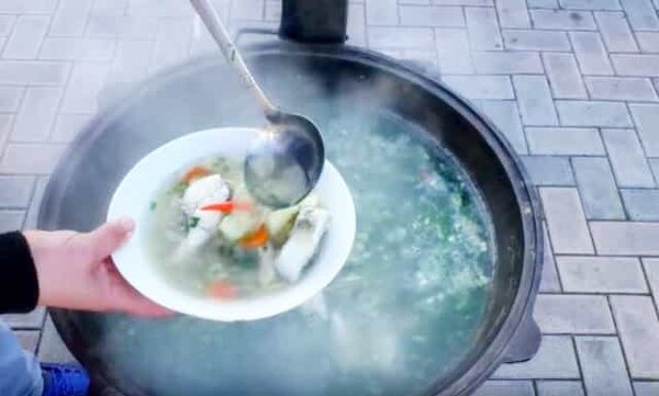Настоящая русская тройная уха по-царски