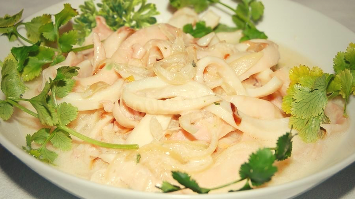 Кальмары в сметанном соусе Очень вкусный рецепт на ужин - YouTube
