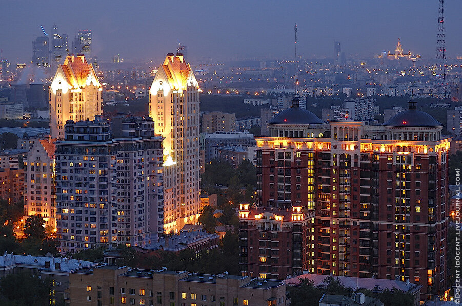 Дома в районе, где я сейчас живу.
