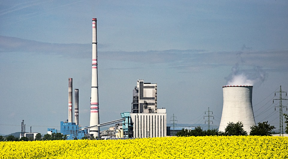 https://pixabay.com/photos/biofuel-power-station-rapeseed-2362512/