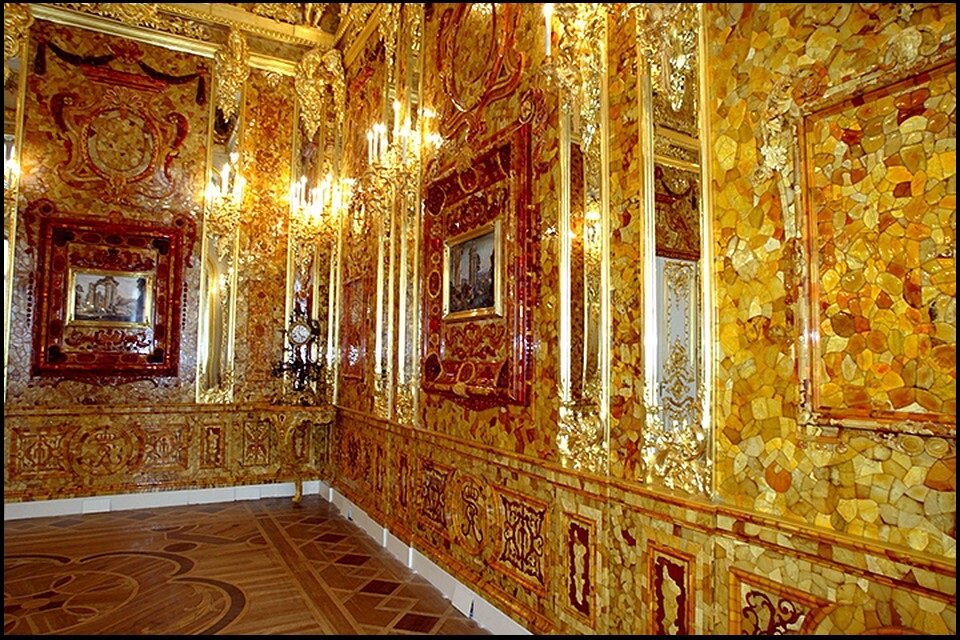 Янтарная комната. Фото:Яндекс.Картинки