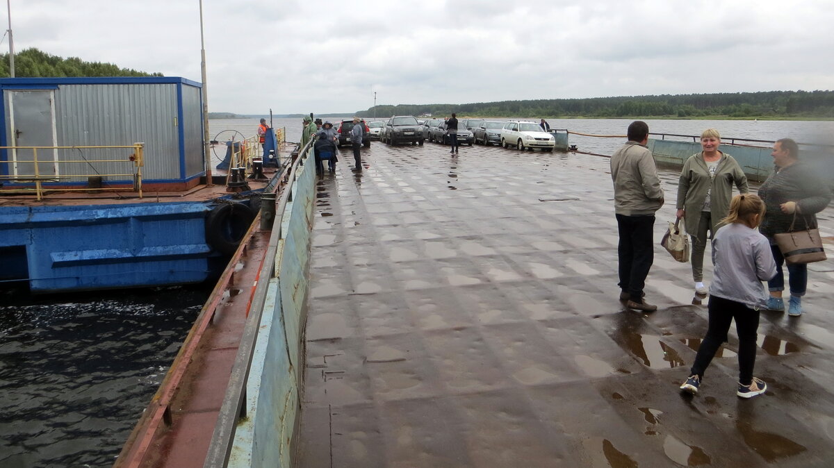 Как ходит паром. Палуба парома. мышкин паром. паром через волгу в мышкине. мышкин переправа.