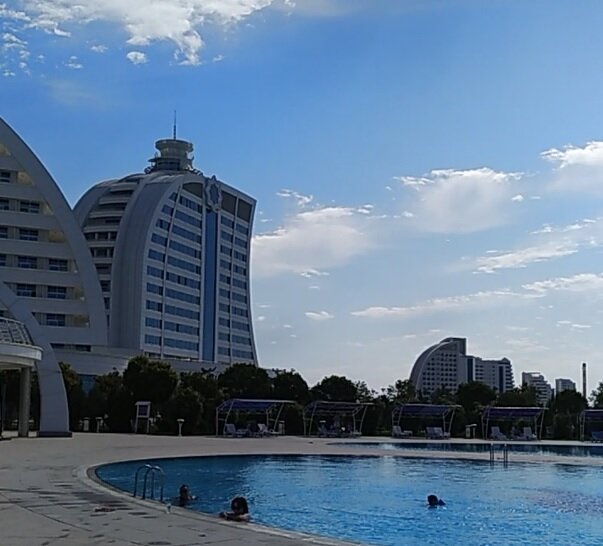 Курортный отель "Хазар" в пригороде Красноводска.
